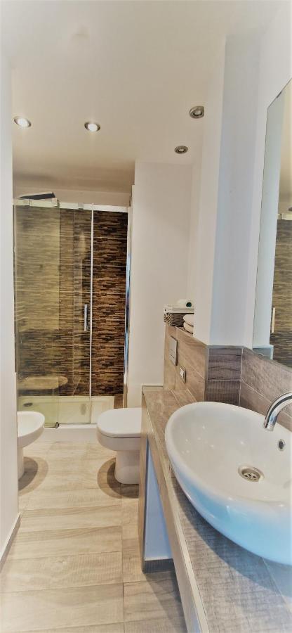 Old Town Apartment Бухарест Экстерьер фото
